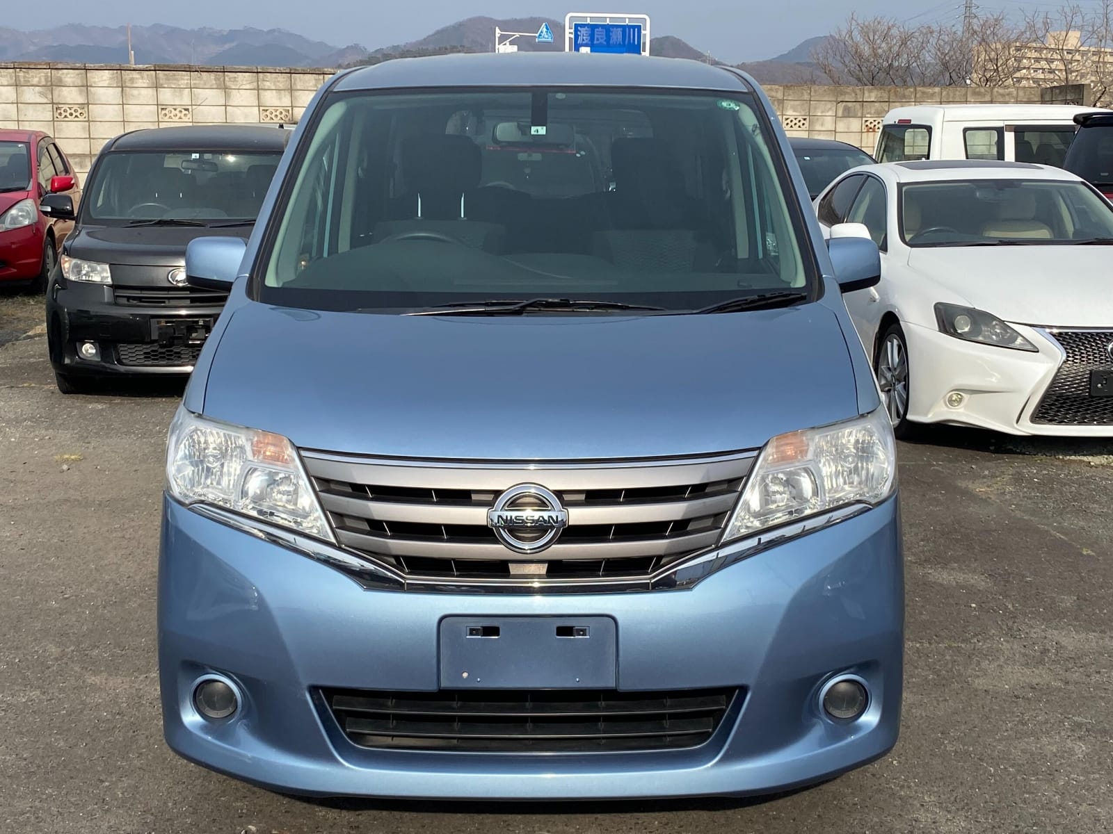 2013 NISSAN SERENA